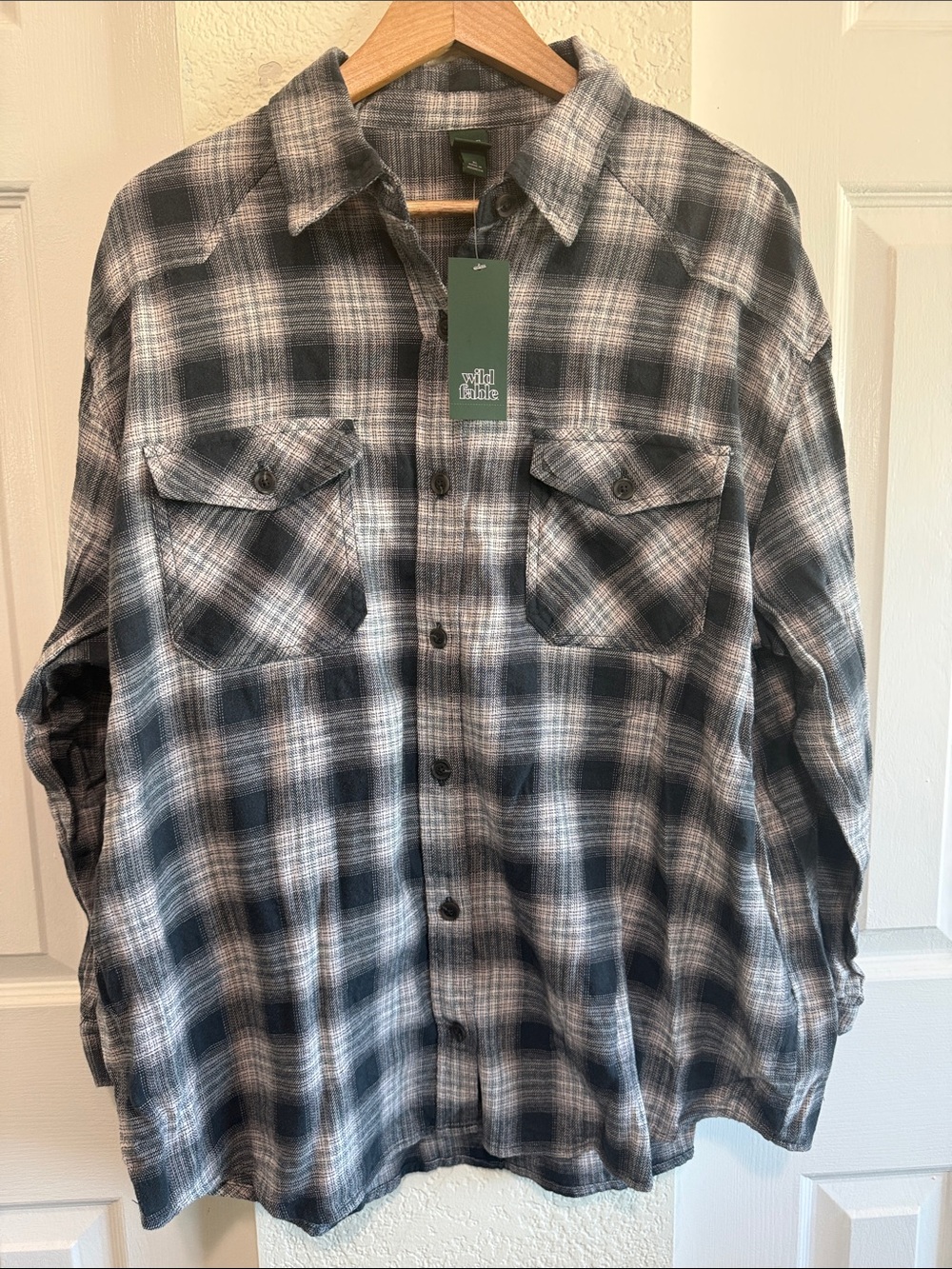 wild fable Black & Gray Plaid Flannel Button-Down Shirt